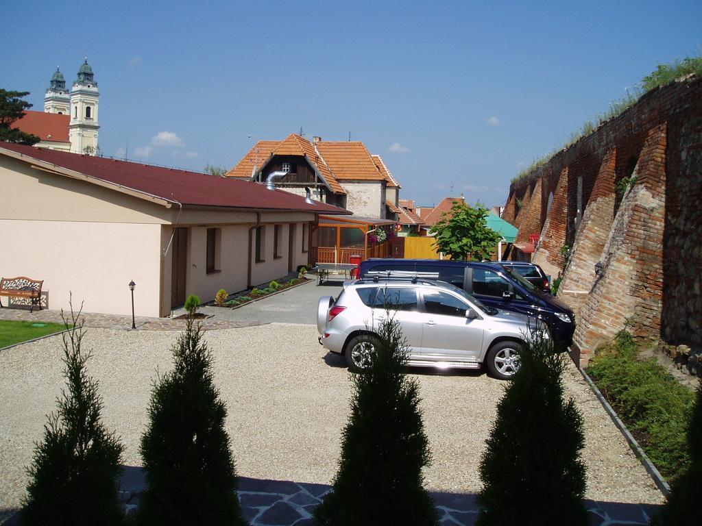 Penzion U Vlku Валтис Екстериор снимка